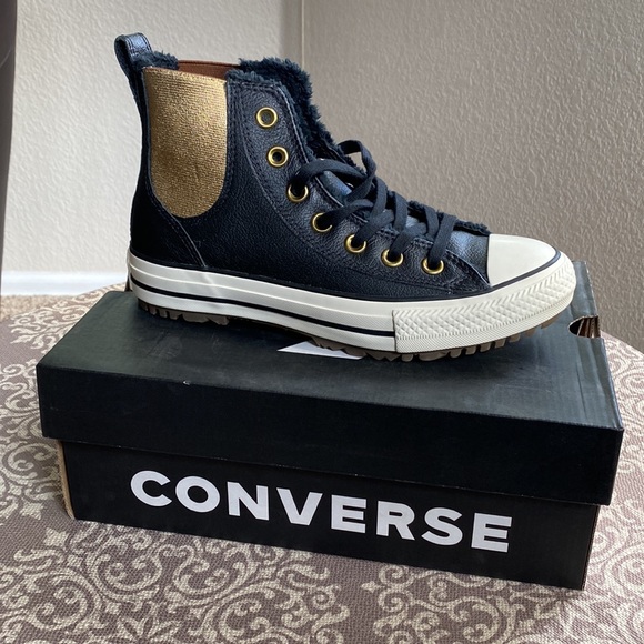 Fur lined Converse Booties - Picture 8 of 8